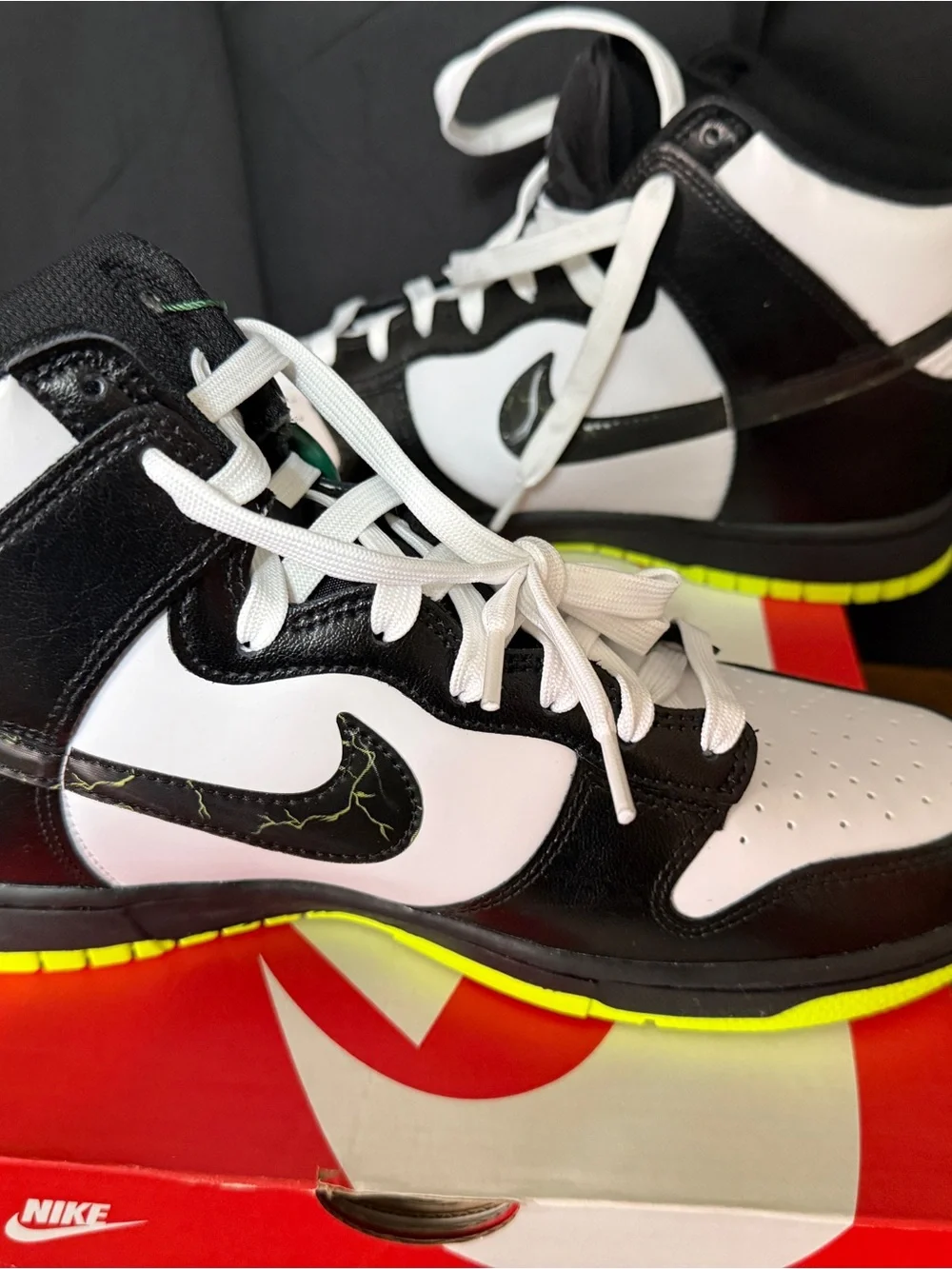 Nike Dunk Hi White Black Electric Panda New with Box